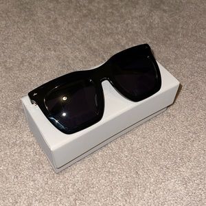 Dezi Fall Back Sunglasses